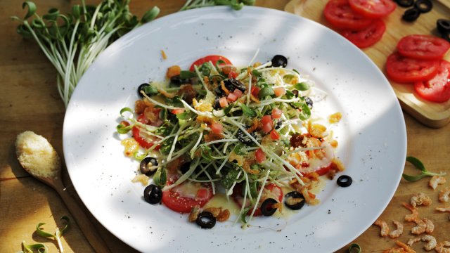 ผักกระชับ