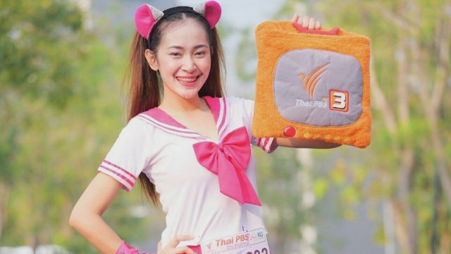 นักวิ่งแฟนซีสาว