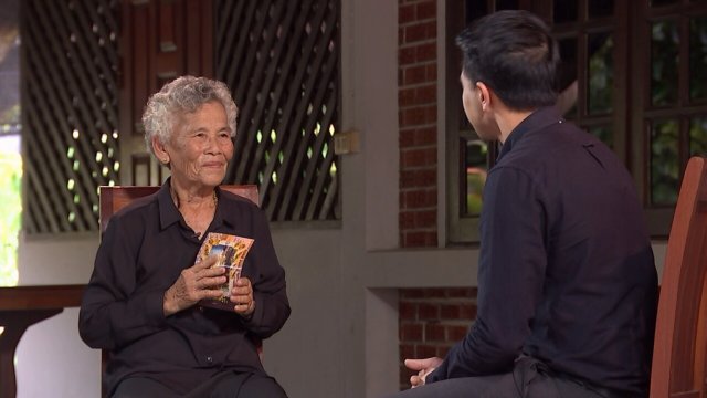 ตอบโจทย์ (แสงจากพ่อสู่ความยั่งยืน) 20 ต.ค. 60 : พลังราษฎร์" ถวาย "องค์ราชัน" พลังแผ่นดิน