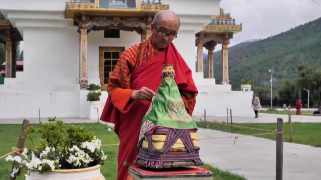 ตามรอยพระพุทธเจ้า 2 “ไตรปิฎก คำสอนมีชีวิต” - มนตราหิมาลัย