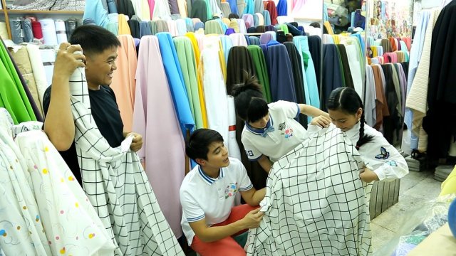 ฝันอยากเป็นแฟชันดีไซเนอร์