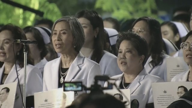 การแสดงแสงสี สื่อผสม "ศิระกรานพระภูบาลนวมินทร์" รพ.ศิริราช