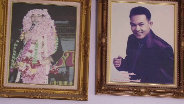 ความจริงไม่ตาย - ยอดรัก สลักใจ "พระเอกลูกทุ่งตลอดกาล"